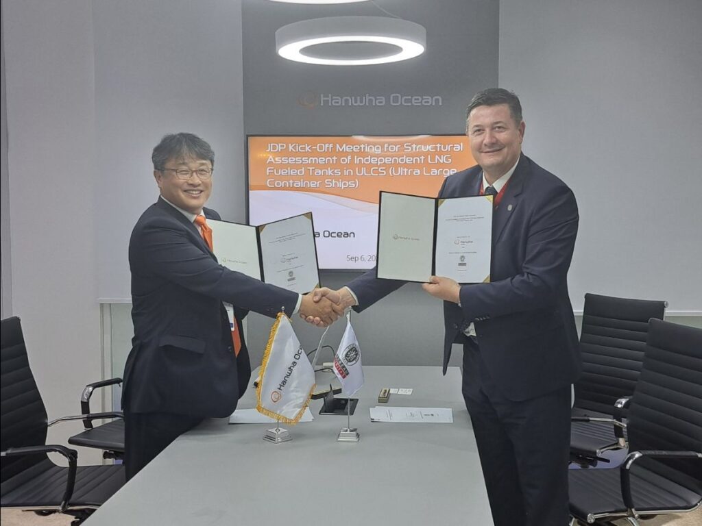 Hanwha Ocean and Bureau Veritas partner to advance the Structural Assessment of Independent LNG fuel tanks for ultra large container ships