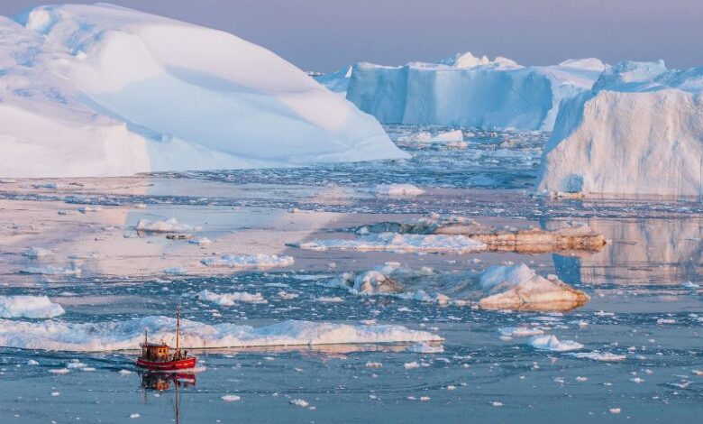 Fuel Slick From Sunken Ship Spreads to Greenland Fjord