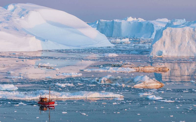 Fuel Slick From Sunken Ship Spreads to Greenland Fjord