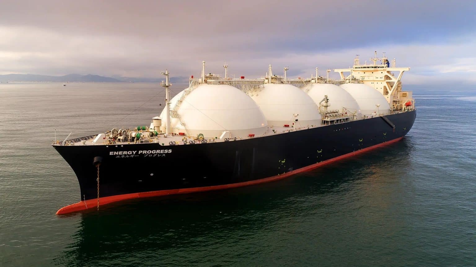 Peninsula tied to a pair of LNG bunker newbuilds