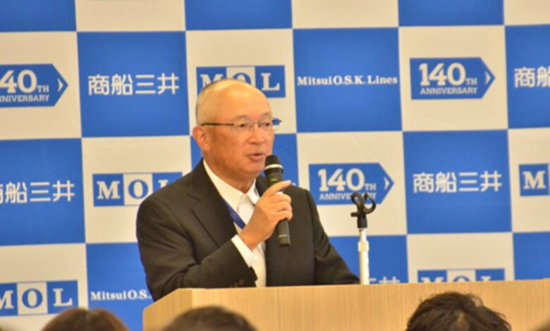 MOL President & CEO Hashimoto Welcomes New Employees at Company's Entrance Ceremony