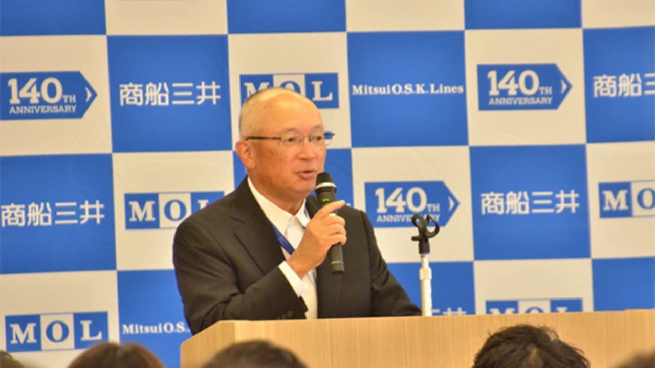 MOL President & CEO Hashimoto Welcomes New Employees at Company's Entrance Ceremony