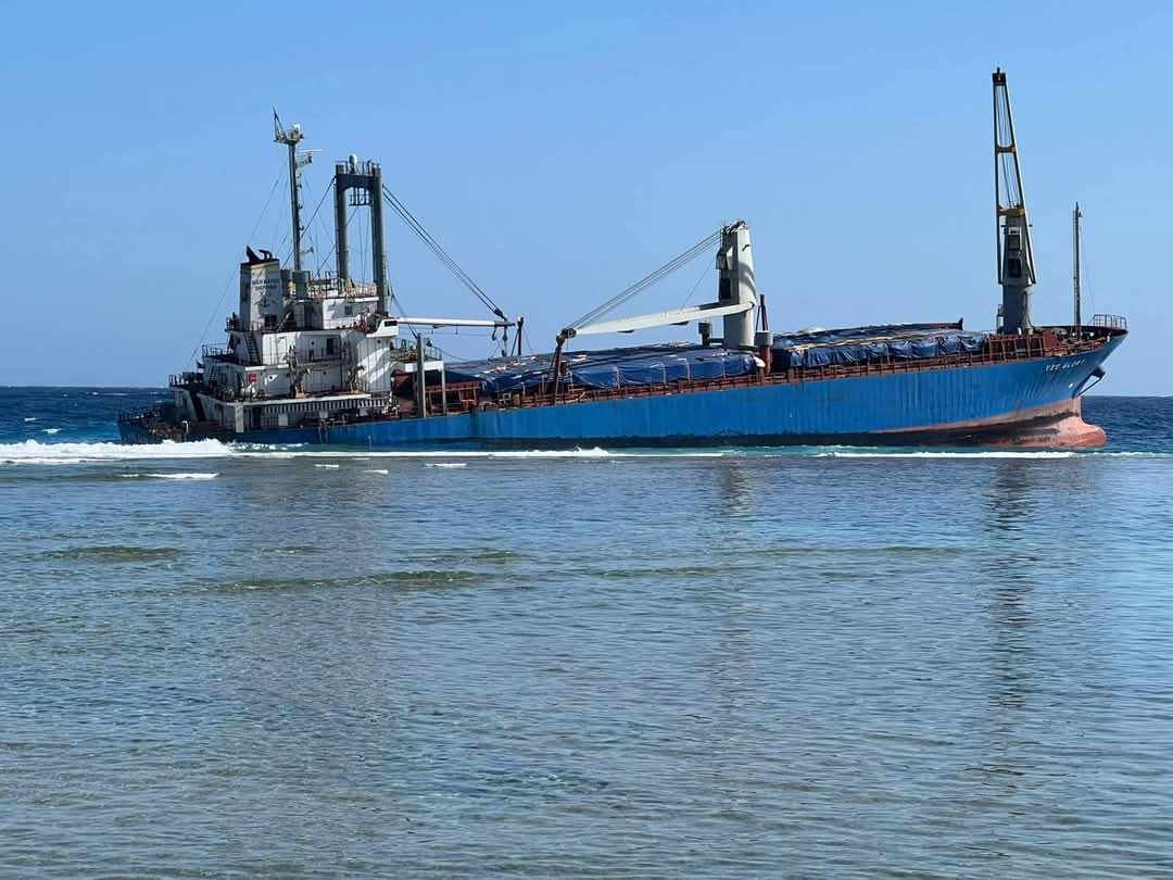 Cargo Ship VSG Glory Runs Aground in Red Sea, Causes Reef Damage