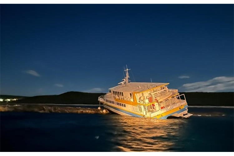 Catamaran Ferry Princ Zadra Sinks After Running Aground Near Croatia’s Premuda Island