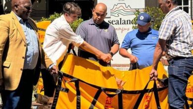 CoCT gets seal stretchers to improve marine mammal rescue efforts