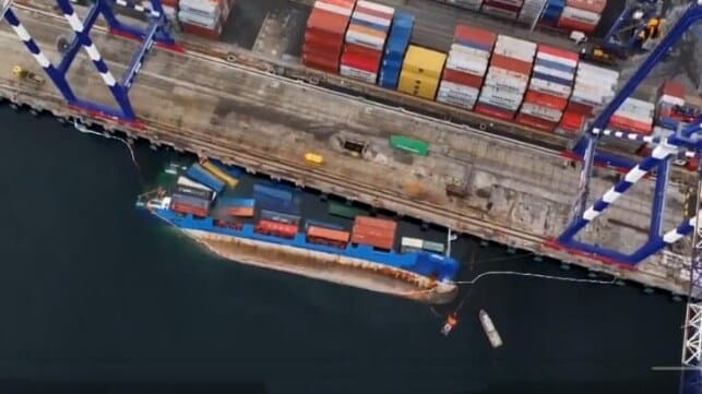 Containership Rolls Over While Loading in Istanbul