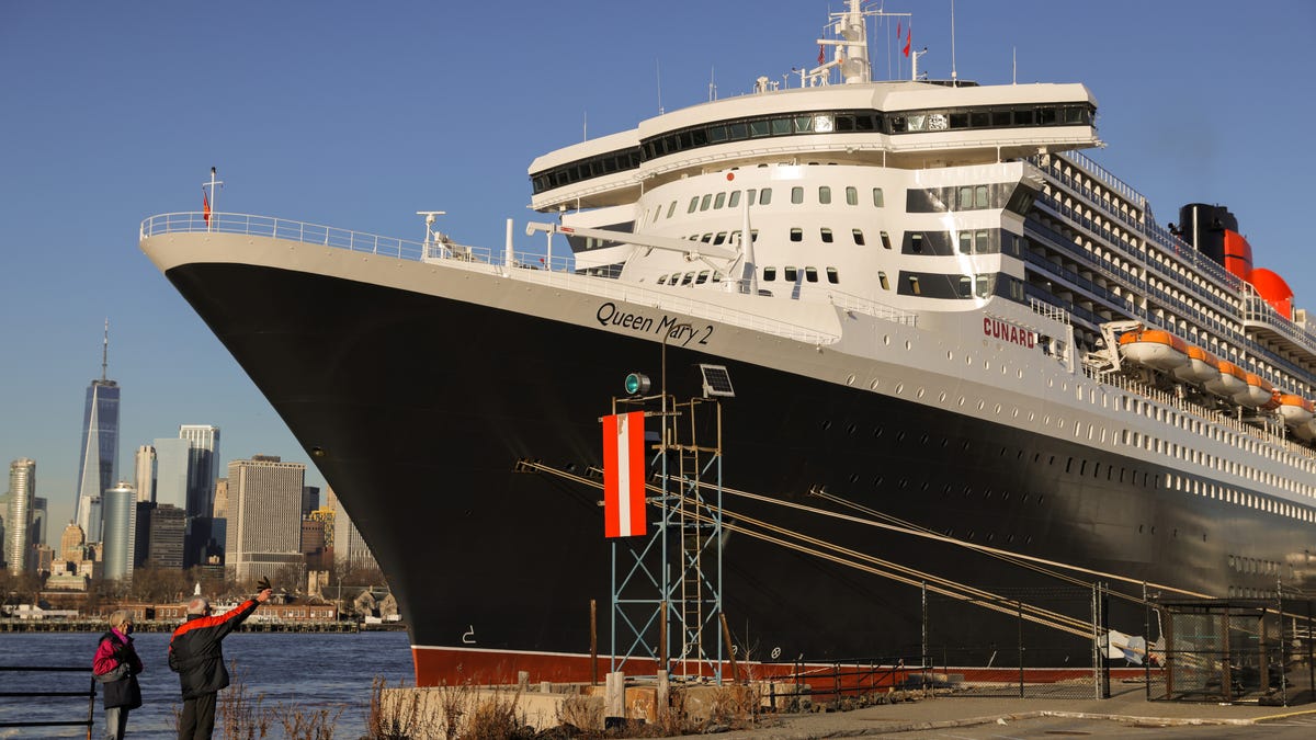 Cunard guests, crew sick in back-to-back gastrointestinal outbreaks