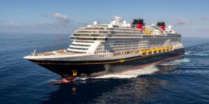 Disney Treasure Cruise Ship: Best Amenities, Restaurants, Cabins