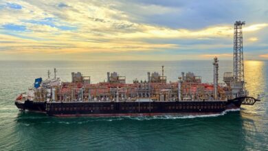 Golar LNG buys remaining stake in FLNG unit for $90m