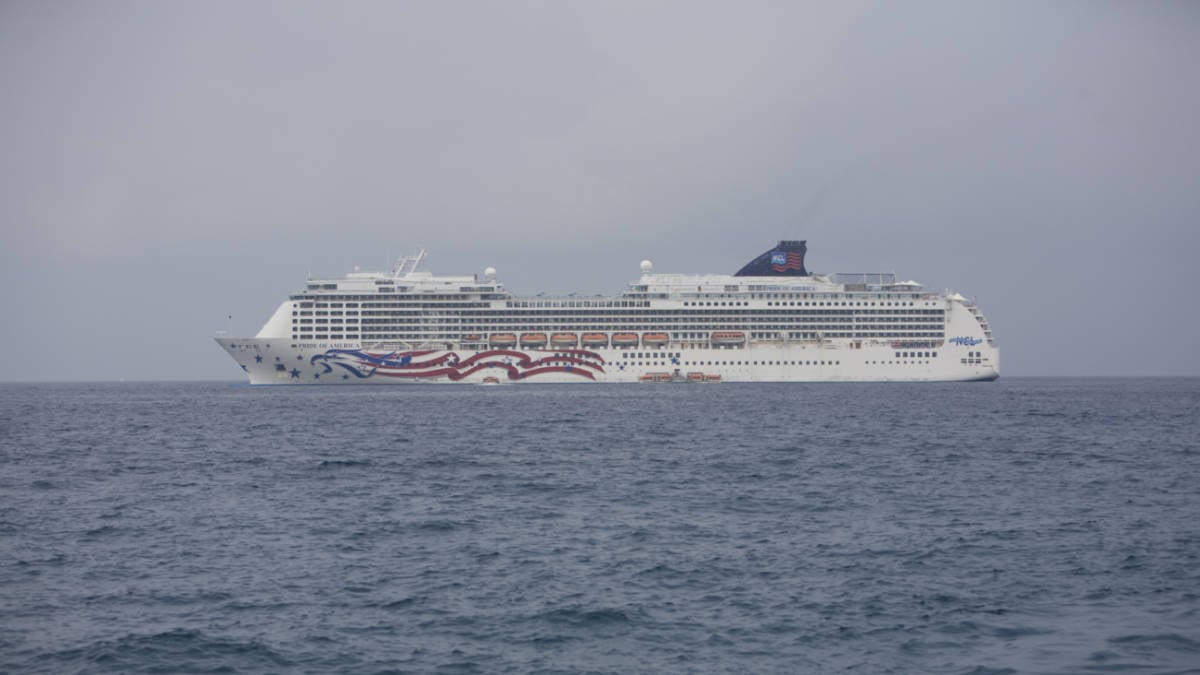 Norwegian Cruise Ship Alters Regular Itinerary Due to Swells