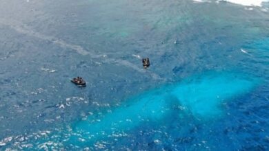 Salvors Arrive to Pump Fuel Off of Lost New Zealand Survey Ship