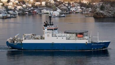 Cairn hires EMGS for 3D survey off India