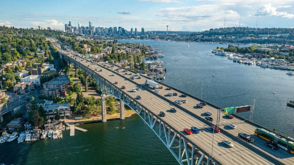 Four-week construction to cause lane closures, reductions along I-5 Ship Canal