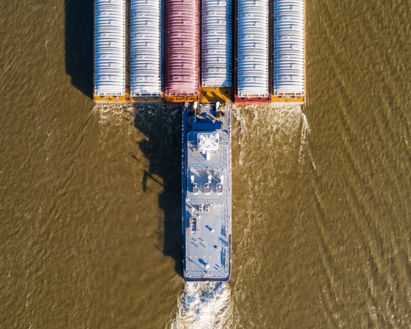 Economic uncertainty slows barge industry construction plans
