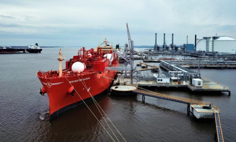 Navigator fixes 0m of new financing