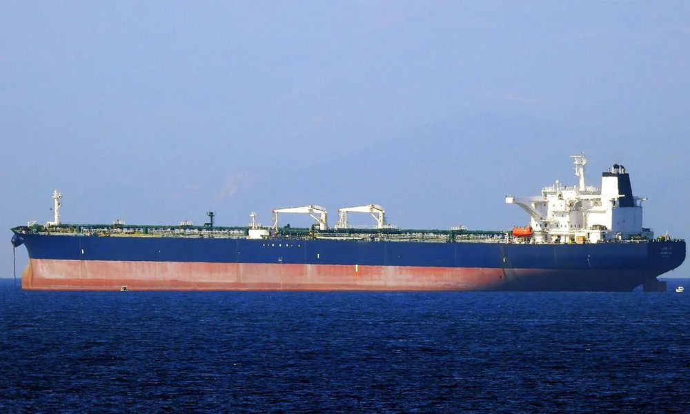 Laden Frontline VLCC collides with shadow aframax tanker off