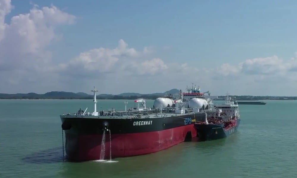 Eastern Pacific signs for suezmaxes at Hengli Heavy