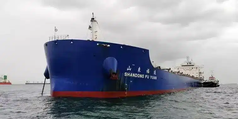 Sale of two Chinese kamsarmaxes spotlights falling bulker
