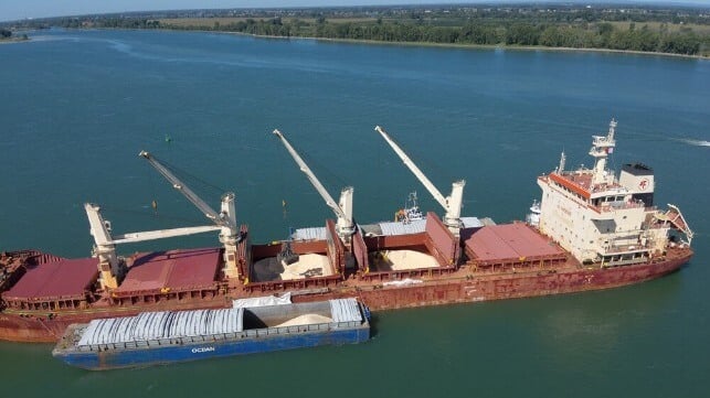 Lightering Begins to Free Bulker Aground in St. Lawrence