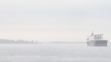 Operation begins to free ship run aground in St. Lawrence