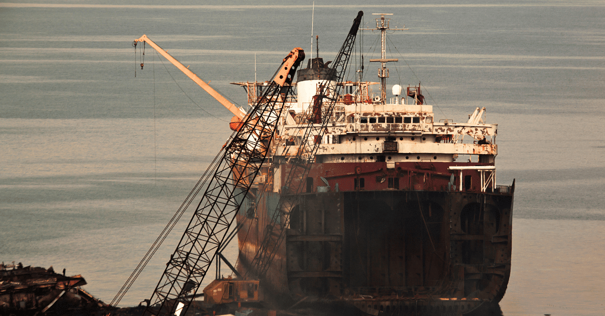 400 war-hit ships eyed for recycling