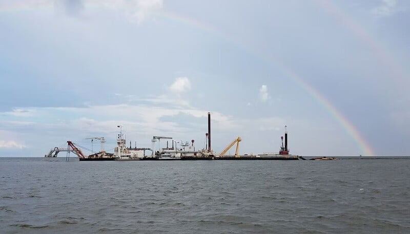 Army Corps awards dredging and shipyard contracts in Louisiana and Hawaii