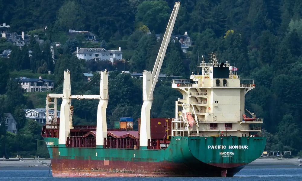 Fujian Highton picks up MPP brace from Braren Roerd