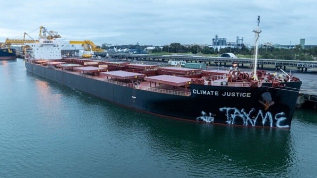 Australian Protestors “Tag” Bulker in Call for Export Tax on
