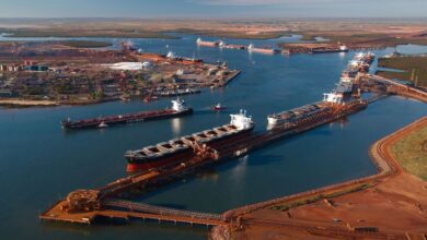 Pilots, Tugs Prevent Grounding of Fully Laden Ore Carrier in