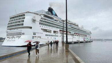 Ports stop polluting ships from idling by installing 'shore