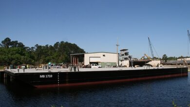 St. Johns Ship Building books a three-barge construction contract
