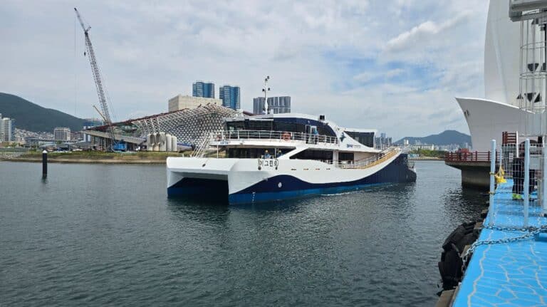 Busan Port Launches E-Green Ferry for Cleaner Operations