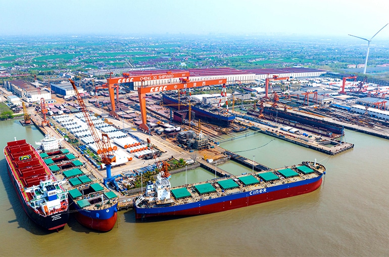 Chinese Shipbuilders Expand Production Amid Market Boom