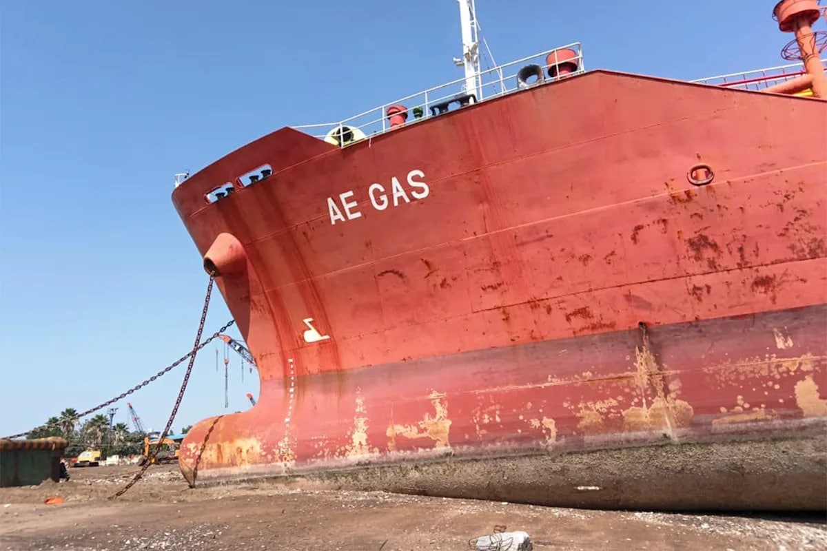 Alang’s Ship-Breaking Industry Faces Decline