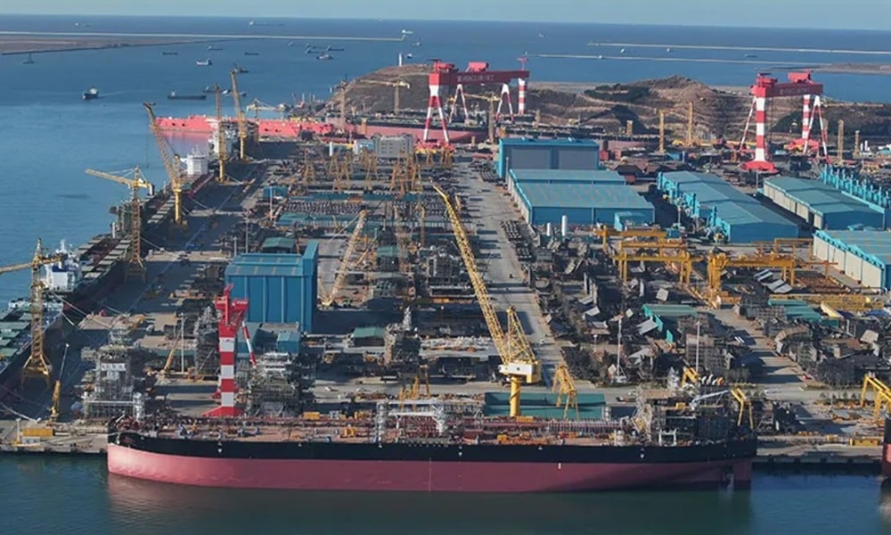 Monte Nero expands tanker play with LR2 order in China