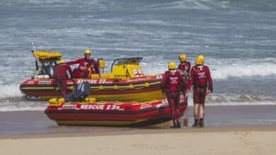 Rescue teams search for missing teenager in Fish Hoek rip