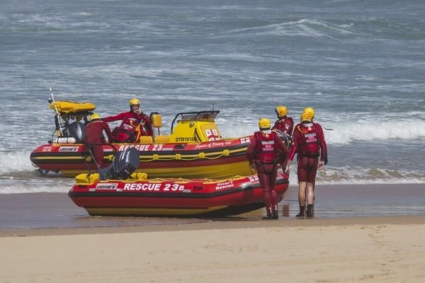 Rescue teams search for missing teenager in Fish Hoek rip