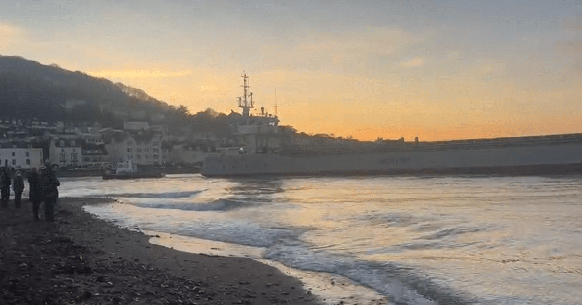 Massive cargo ship runs aground in Devon