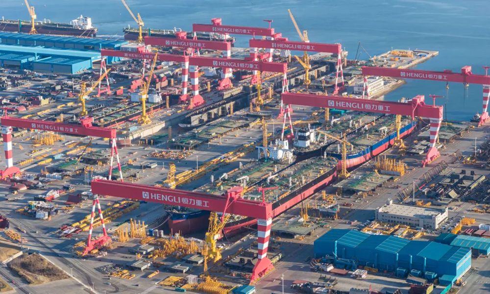 Capital lines up VLCC and capesize newbuilds at Hengli