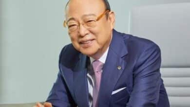 Hanwha Group chief calls for securing of future tech, shipbuilding cooperation
