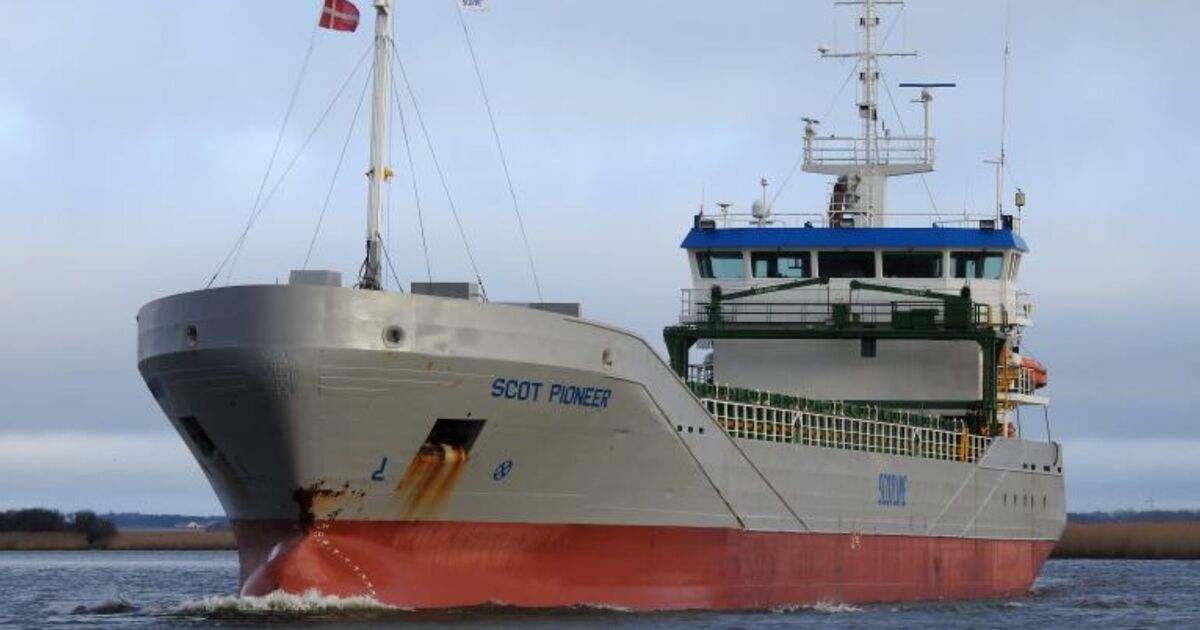 Massive cargo ship runs aground in UK harbour with