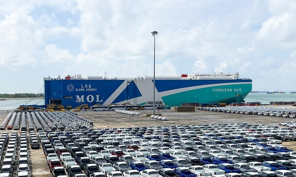 PSA and MOL step up Singapore car carrier push