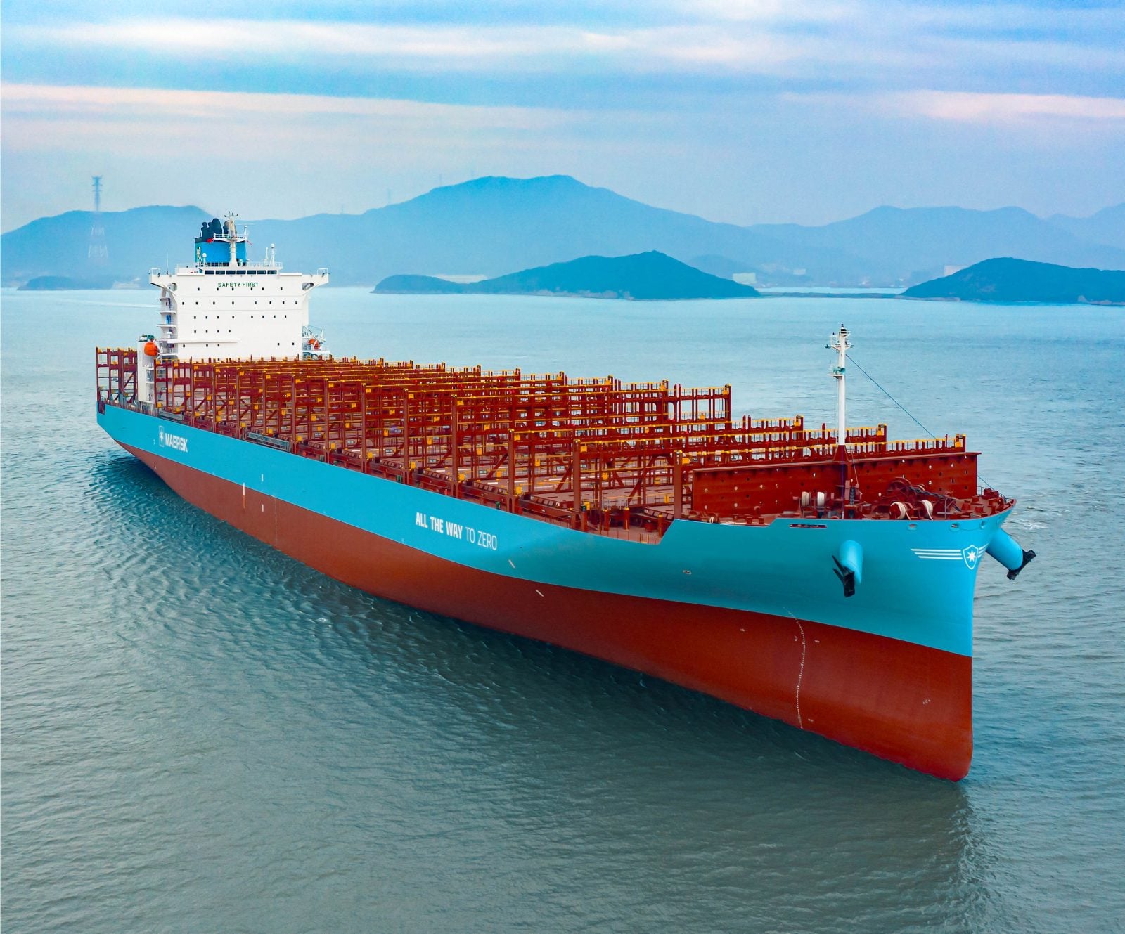 China-built methanol dual-fuel container vessel ready for
