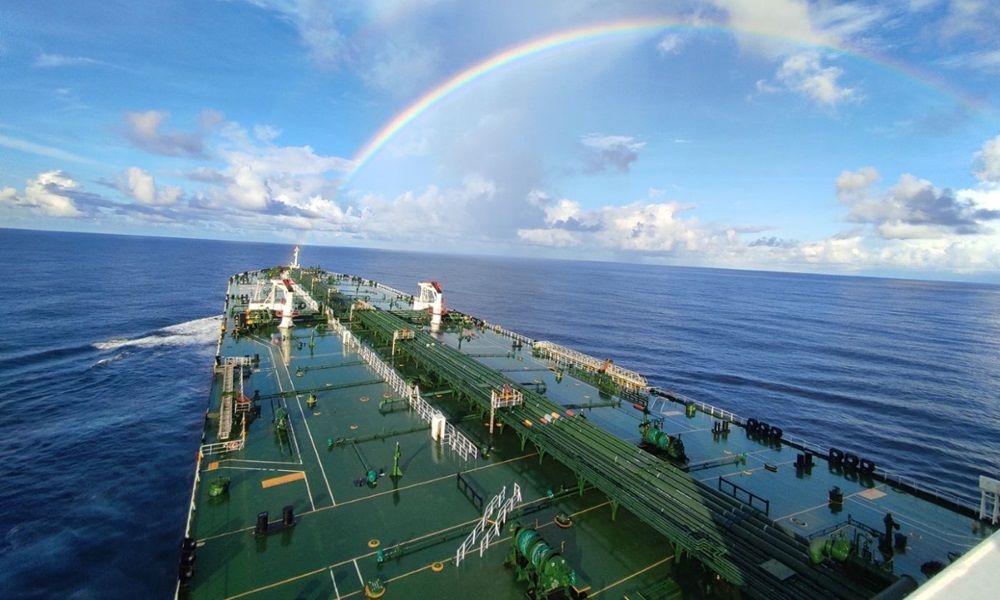 DHT cashes in on oldest VLCC