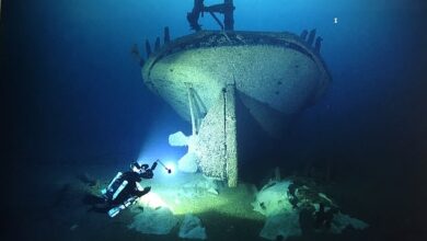 Incredible first images of steamer that sunk in Lake Michigan on dark and stormy