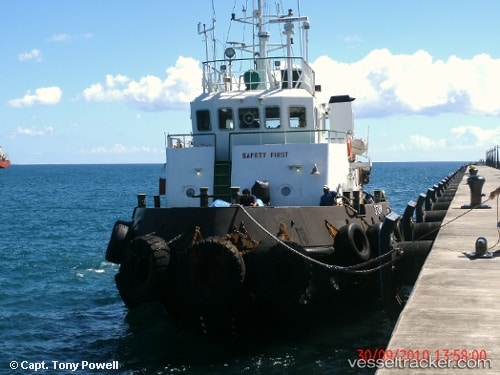 Towed Fuel Barge Grounds Near San Juan