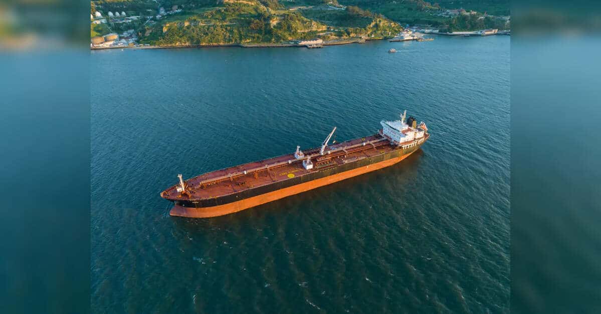 39 Indian Ships Stranded in Hormuz Amid Escalating Iran