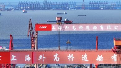 Performance Shipping orders suezmax pair in China