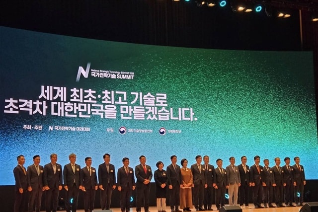 South Korea Elevates Premium Strategy Amidst Chinese Competition