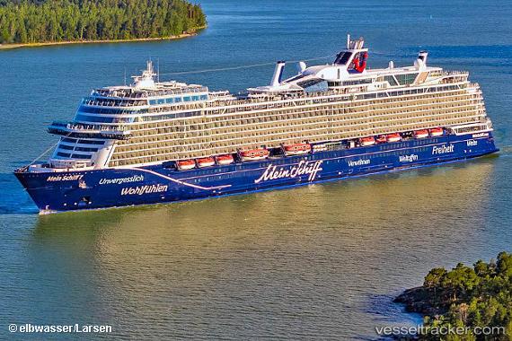 Toddler Injured Aboard Mein Schiff 7 in Madeira